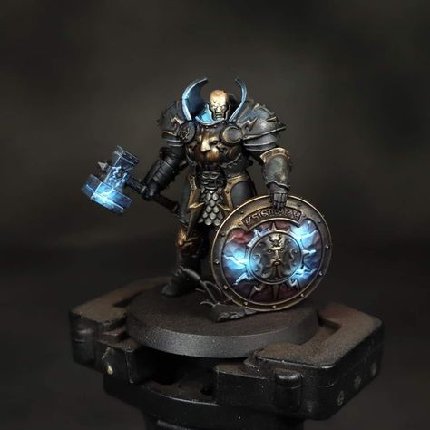 Warhammer 40k Space Wolves, Dnd Minis, Black Armor, Stormcast Eternals, Warhammer Figures, Warhammer Paint, Warhammer Aos, Age Of Sigmar, Warhammer Models