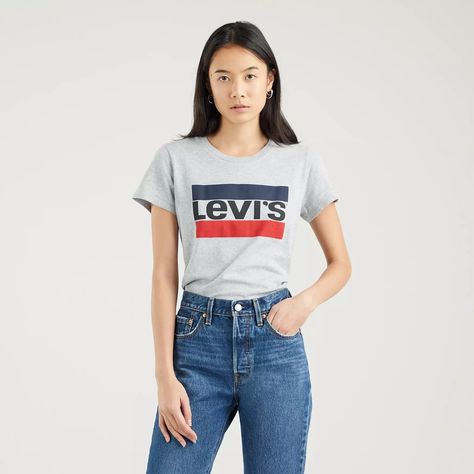 The Perfect Tee - Grey | Levi's® GB Sportswear Logo, Levis Outfit, Levis T Shirt, Levis Shirt, Grey Shirt, Logo T Shirt, Tshirt Logo, Straight Jeans, Sweat Shirt