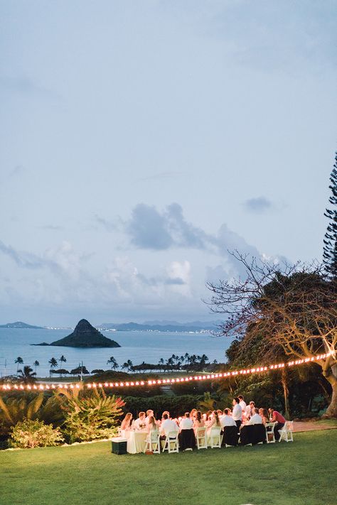 Backyard Beach Wedding Ideas, Oahu Wedding Reception, Paliku Gardens Wedding, Hawaii Wedding Ideas, Paliku Gardens, Kualoa Ranch Wedding, Wednesday Inspiration, Polynesian Wedding, Small Beach Weddings