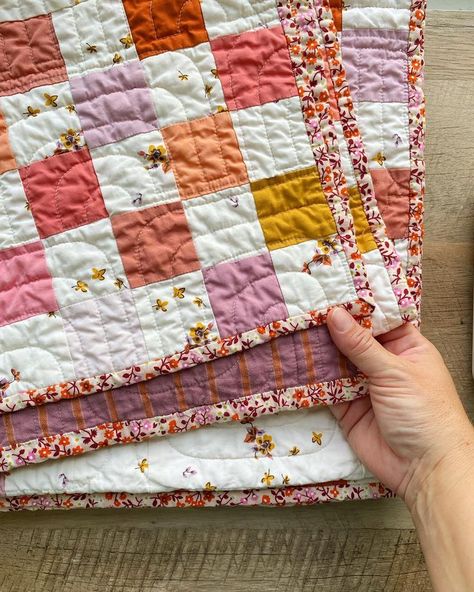 Simple Square Quilt Pattern, Madeline Quilt, Cute Quilt Patterns, Handsewn Quilt, Square Quilt Patterns, Warp And Weft, Postage Stamp Quilt, Irish Chain Quilt, Colorful Quilt