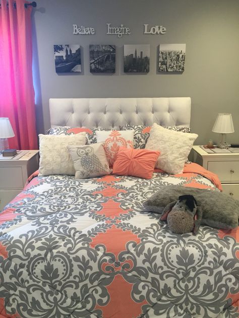 Coral Bedroom Decor, Coral Bedroom, Green Bedroom Decor, Grey And Coral, Grey Decor, Bedroom Green, Furniture Ideas, Idaho, Bedroom Ideas