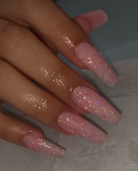 Pink Sparkly Nails, Pink Glitter Nails, Prom Inspo, Hippie Nails, Glow Nails, Classy Acrylic Nails, Soft Nails, Sparkle Nails, Pink Acrylic