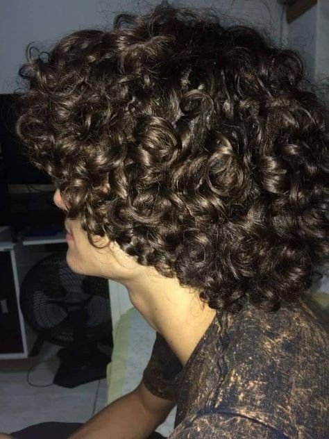 Natural Hair Medium Length, Long Curly Hair Men, Men's Curly Hairstyles, Men Haircut Curly Hair, Boys With Curly Hair, Curly Hair Inspiration, Curly Hair Men, Curly Hair Tips, Curly Hair Cuts