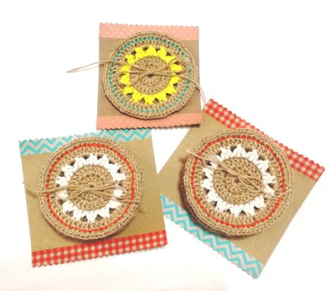 Idea for packaging crochet coasters from Craft Garage blog Crochet Business Packaging Ideas, Coaster Packaging Ideas, Packaging For Crochet Items, Crochet Coaster Packaging Ideas, Crochet Coaster Packaging, Crochet Packaging Ideas Printable Labels, Craft Garage, Crochet Coaster Set With Holder, Coaster Packaging