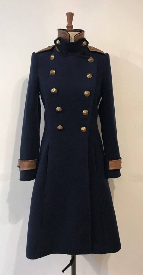 Women's Military Uniform, Military Suit, Military Dress, Tartan Fashion, Military Dresses, Collection Ideas, Scottish Fashion, Great Coat, Military Coat