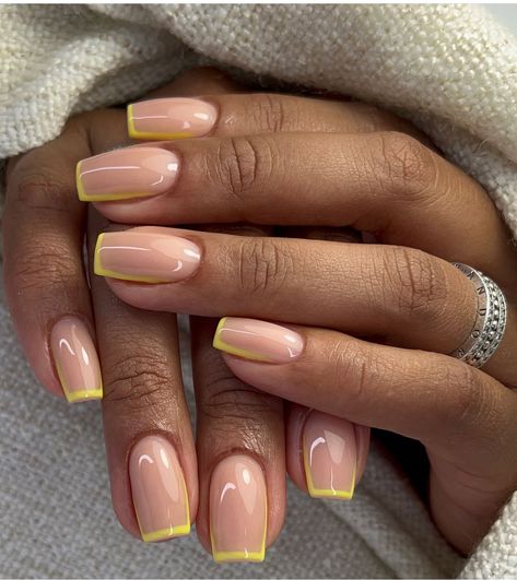 Lemon Nails, Natural Nails Manicure, Overlay Nails, Work Nails, Short Square Acrylic Nails, Cute Gel Nails, Short Acrylic Nails Designs, Neutral Nails, Elegant Nails