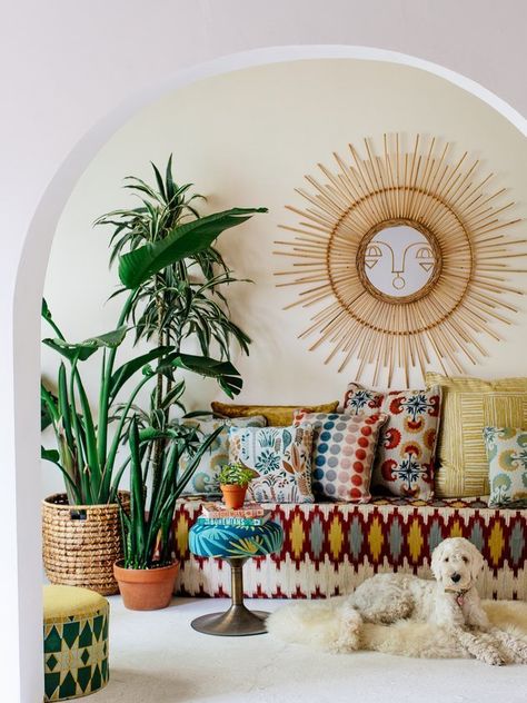 The Jungalow, is far from the minimalist, all-white interiors that often fill our Instagram feeds — and people are fully embracing it. #hunkerhome #jungalow #minimalist #bohemian #pattern Jungalow Decor, Bohemian Bedrooms, Jungalow Style, Boho Styl, Decor Studio, Bohemian House, Room Deco, Deco Boheme, Bohemian Interior