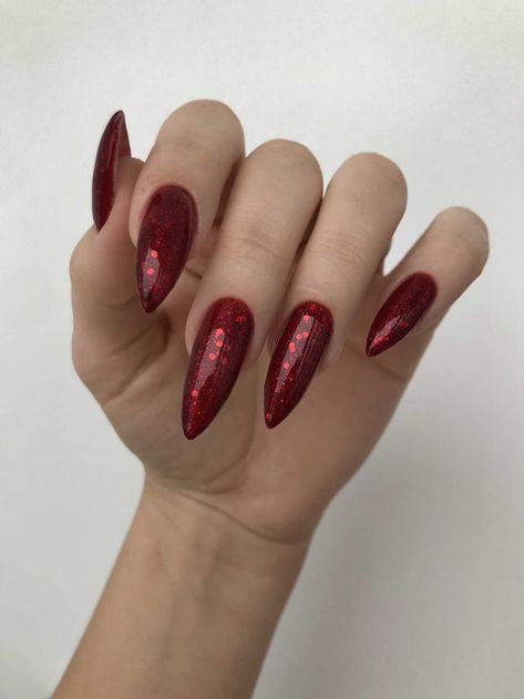 Red Christmas Nails 2023 18 Ideas: Festive and Trendy Nail Designs - women-club.online Dark Red Nails With Glitter, Chic Nails Almond, Red Glittery Nails, Red Almond Shaped Nails, Glittery Red Nails, Red Nails With Glitter, Glitter Red Nails, Red Glitter Nails, Christmas Nails 2023