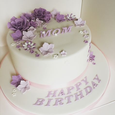 Birthday cake for a mum in shades of purple Birthday Cake For Mom Purple, Cake Designs Birthday For Mother, Simple Cake For Mothers Birthday, Cake For Mummy Birthday, Cakes For Mums Birthday, Cake Models Birthday, Birthday Cake For Mother Design Mom, Birthday Cake For Mom Unique, Purple Birthday Cake For Women