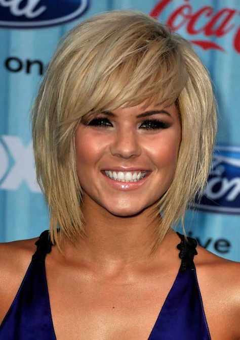 35 Awesome Bob Haircuts With Bangs - Makes You Truly Stylish - Beauty EpicWhatsAppPinterestGoogle+TwitterFacebook Short Layered Bob Hairstyles, Long Bobs, Inverted Bob Hairstyles, Layered Haircuts With Bangs, Layered Hair With Bangs, Bob Hairstyles With Bangs, Choppy Bob Hairstyles, Medium Length Hair With Layers, Bob Haircut With Bangs