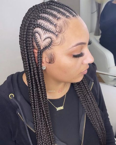 Fulani Braids With A Heart, Fulani With Heart, Regular Hairstyles, Heart Braids, Curled Hair With Braid, Heart Braid, Awesome Hairstyles, Roll Hairstyle, Goddess Braids Hairstyles