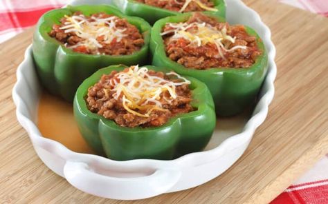 Dr Livingood, Keto Stuffed Peppers, Slow Cooker Stuffed Peppers, Crock Pot Recipes, Venison Recipes, Green Peppers, Steamed Vegetables, Peppers Recipes, How To Cook Quinoa