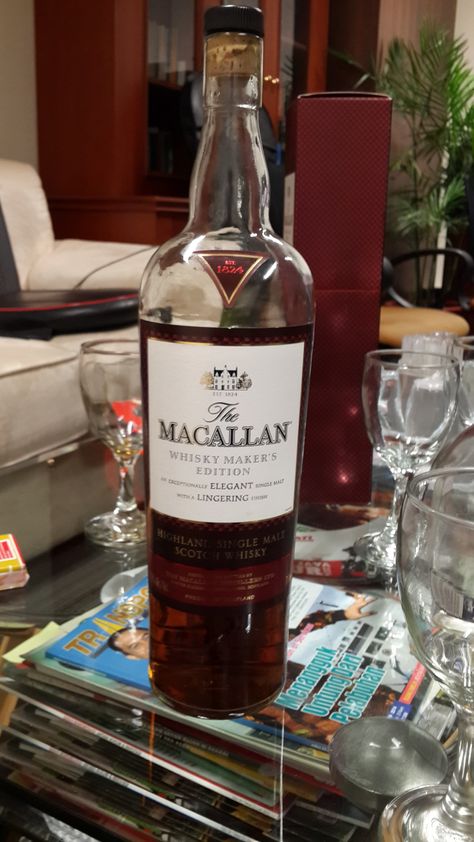 Indri Whiskey Snap, Macallan Whisky Snapchat, Liquor Aesthetics, Whisky Snapchat Story, Macallan Whisky, Daaru Party Pic, Funny Compliments, Pretty Alcoholic Drinks, Snapchat Streaks