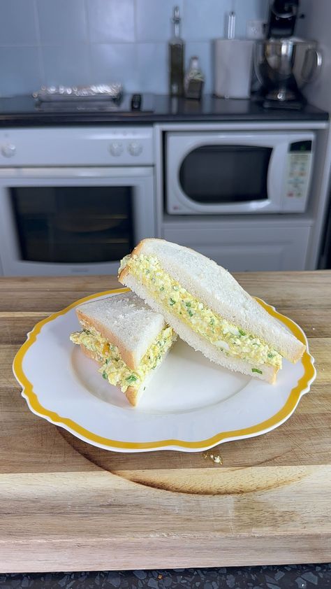 Curried Egg Salad Sandwich Curried Egg Sandwich, Curried Egg Salad, Vege Dishes, Curry Egg Salad, Tin Eats, Pastry Bread, Salad Sandwich Recipe, Egg Salad Sandwich Recipe, Health Benefits Of Eggs