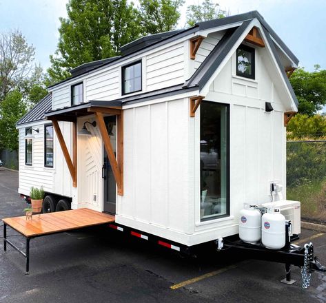 Limited 24-ft. Kootenay Designer Tiny House by Tru Form Tiny Tiny Trailers, Tiny House Trailer, Best Tiny House, Tiny House Floor Plans, Style Cottage, Trailer Home, Casa Container, Portable House, Tiny House Interior