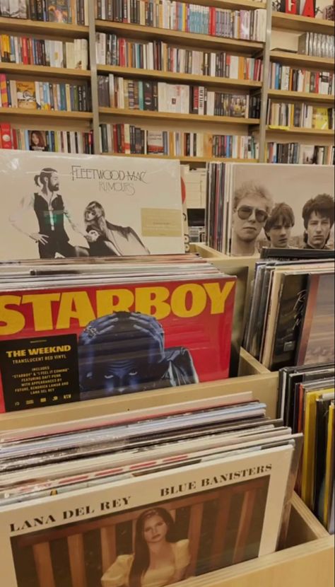 #vinyl #music #books #libraries Record Shopping Aesthetic, 70s Record Store Aesthetic, Old Vinyl Records Aesthetic, Books And Records, 90s Record Store Aesthetic, Cd Shop, 90s Record Store, Starboy The Weeknd, Cd Aesthetic