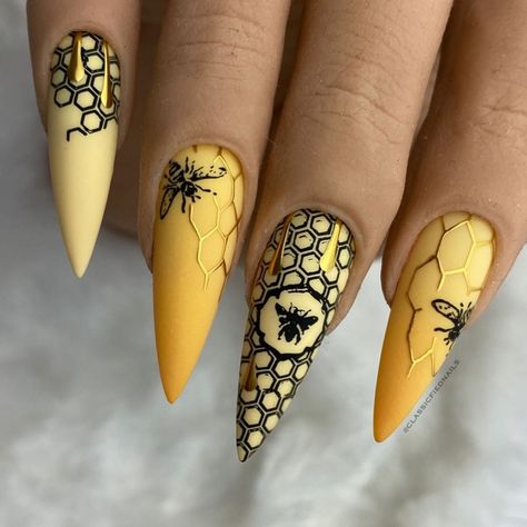 Honey Bee Nails Acrylic, Wutang Nails, Bumble Bee Nails Design, Honeycomb Nails, Honey Bee Nails, Honey Bee Nail Art, Bees Nails, Honeycomb Nail, Bumble Bee Nail Art