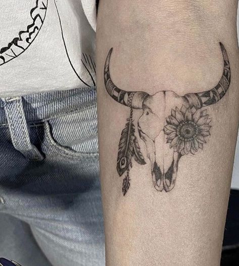 Bull Skull Tattoo Women Simple, Cow Head Tattoo Woman, Cow Skull With Sunflowers Tattoo, Small Bull Skull Tattoo For Women, Out West Tattoo Ideas, Bull Skull With Sunflowers Tattoo, Country Skull Tattoo, Cow Skull Tattoo Flowers Small, Female Country Tattoos