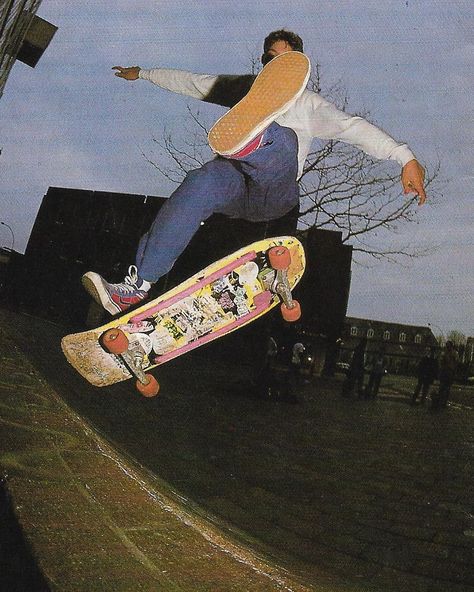 stevejolliffe Ollie airwalk to tail #timleightonboyce #radmagazine #readanddestroyarchive #bmxactionbike @readanddestroy #skateboardin Skater Boi, Rauch Fotografie, Skate Vibes, Skate Aesthetic, Skateboard Pictures, Skateboard Aesthetic, Skate Photos, Skater Vibes, 90s Skate