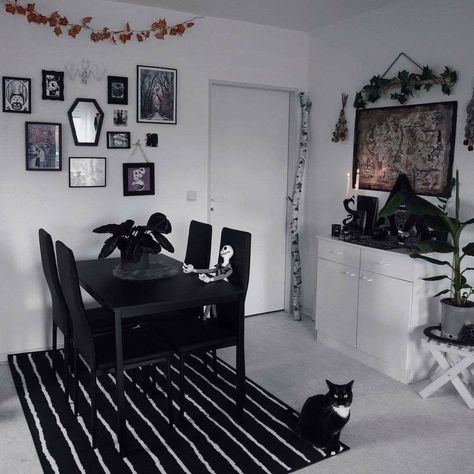 Black Home Decor Kitchen, Witchy Couch, Emo Apartment Decor, Goth Studio Apartment, Christmas Room Decor Ideas Bedrooms, Goth House Aesthetic, Goth Apartment Decor, Diy Small Room Decor, Minimalist Goth Decor