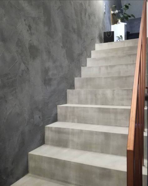 Cement Stairs Indoor, Concrete Stairs Indoor, U Shaped Stairs, Casa Rock, Stairs Indoor, Kitchen Stairs, Massage Room Decor, Gray Stairs, Concrete Effect Paint