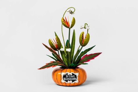 Spookiest Halloween Decorations You Can Only Buy at Target Halloween Plants, Animated Pumpkins, Target Halloween, Halloween Garland, Felt Leaves, Spooky Halloween Decorations, Target Home Decor, Plant Painting, Halloween Decorations Indoor