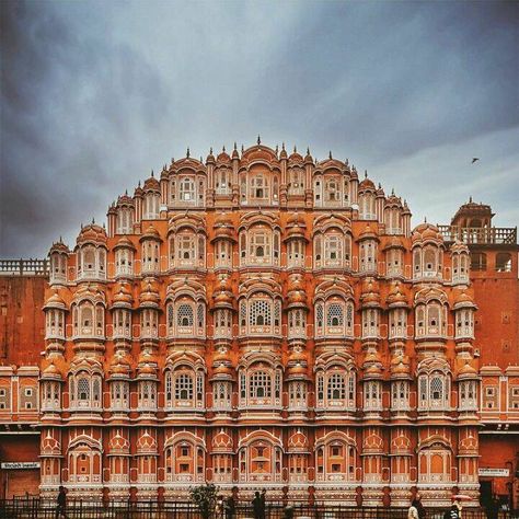 Feel the Hawa of Hawa Mahal Hawa Mahal Photography, Baby Birthday Invitation Card, Hawa Mahal, Baby Birthday Invitations, Temple Photography, Amazing India, Indian Aesthetic, Landscape Photos, Baby Birthday