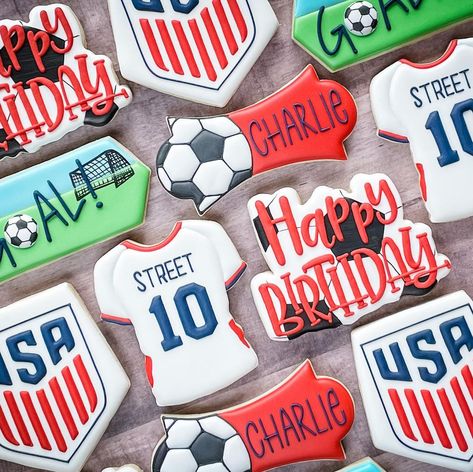 MS Cookie Co. on Instagram: “Goooooooooooaaaaaalll!!!! ⚽️ . . @usmnt . . #mscookieco #birthdaycookies #soccercookies #soccerbirthday #jerseycookies #usmnt #cookies…” Soccer Cookies, Soccer Birthday, 10% Happier, Birthday Cookies, Decorated Cookies, Soccer Jersey, Cookie Decorating, Birthday Parties, Decorating Ideas