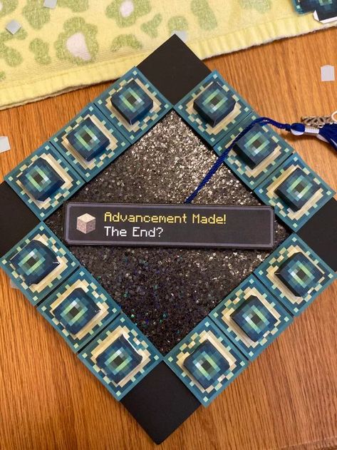 Funny Grad Cap Ideas, Funny Graduation Caps, Creative Graduation Caps, College Grad Cap Ideas, Graduation Cap Decoration Diy, High School Graduation Cap, College Graduation Cap Decoration, Grad Hat, Grad Cap Designs