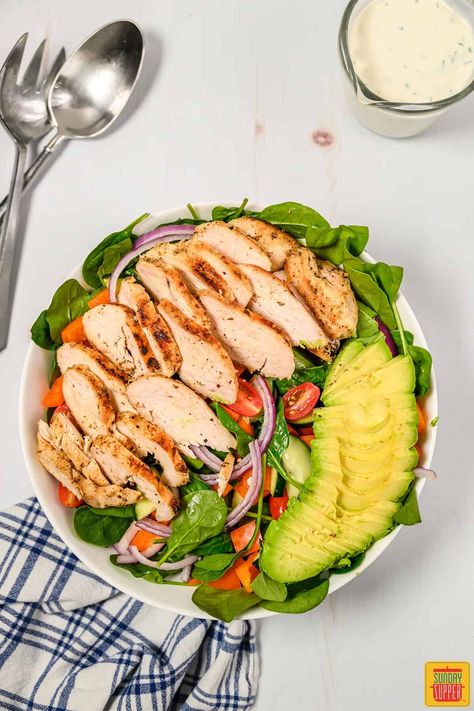 Grilled Chicken Salad with Buttermilk Ranch Dressing | Sunday Supper Movement Main Course Salad, Hot Chicken Salad, Chicken Breast Salad, Chicken Salad Dressing, Light Dinner Recipes, Salad With Chicken, Broiled Chicken, Cheesy Chicken Broccoli, Easy Grilled Chicken