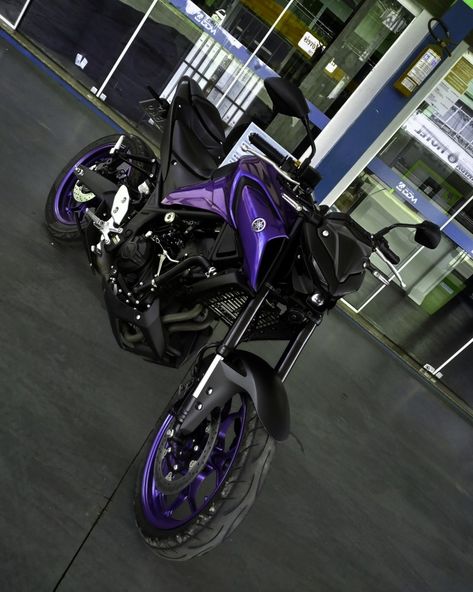 Fz 16, Purple Bike, Dr 650, Yamaha Mt07, Mt 03, Yamaha Bikes, Motorcycle Aesthetic, Biker Aesthetic, Yamaha Fz