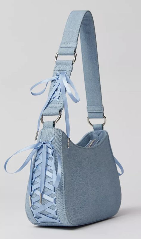 Denim Baguette Bag, Stylish School Bags, My Style Bags, Luxury Bags Collection, Diy Bag Designs, Women's Bags By Style, Girly Bags, Fancy Bags, Jeans Bag