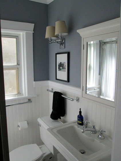 1920s Bathroom, Makeover Kamar Mandi, Bathroom Paint Colors, Vintage Bathrooms, Upstairs Bathrooms, Bath Room, Bathroom Renos, Vintage Bathroom, Bathroom Colors