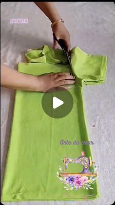 Refashion Clothes Tutorial, Syprosjekter For Nybegynnere, Diy Cut Shirts, Diy Clothes Hacks, Diy Clothes Videos, Sewing Easy Diy, Sewing Machine Basics, Sewing Clothes Women, Hand Embroidery Videos