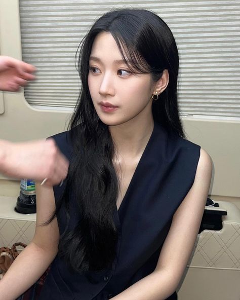 Moon Ga Young, Very Good Girls, Young Actresses, Korean Actresses, Korean Actress, Gossip Girl, True Beauty, Instagram Update, Korean Actors