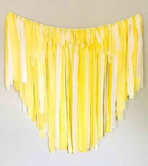 Sunshine Backdrop, Pastel Sunflower, Sunflower Backdrop, Yellow Party Decorations, Streamer Party Decorations, Birthday Streamers, Sunshine Decorations, Mardi Gras Party Decorations, Diy Streamers