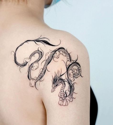 Henne Tattoo, Petit Tattoo, Korean Tattoos, Dragon Tattoo For Women, Dragon Tattoos, Stylist Tattoos, Dragon Tattoo Designs, Minimalist Tattoos, Tattoos Art