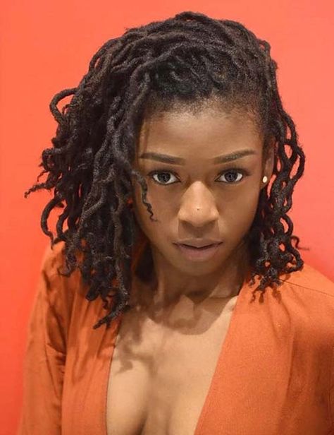 Dreadlocks 4b Hair Type, 4b Hair, Wedge Hairstyles, Asymmetrical Hairstyles, Shoulder Hair, Funky Hairstyles, Fringe Hairstyles, Dreadlock Hairstyles, American Woman