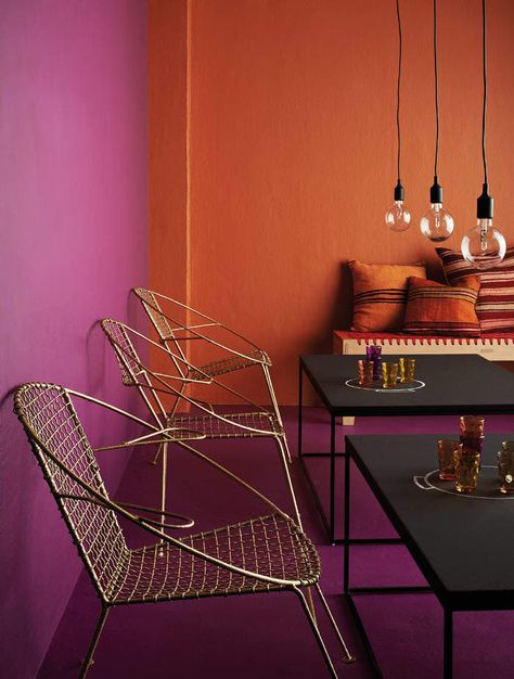 Unexpected Color Pairings We’re Stealing from the French Plascon Colours, Orange Office, Deco Orange, Orange Rooms, Purple Room, Color Forecasting, Primitive Homes, Purple Rooms, Purple Interior