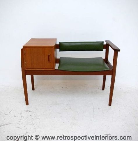 Vintage Telephone Table, Apartment Chairs, Hallway Seating, Gossip Bench, Interesting Furniture, 70s Furniture, Bags Patterns, Teak Side Table, Telephone Table