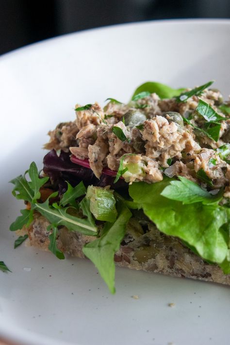 This simple Sardine Salad is a quick and easy lunch that offers a healthy dose of Omega-3 fatty acids. It’s delicious on toast, greens or along side some of your favourite crackers. Sardines are probably not what comes to mind when you’re figuring out what to have for lunch, but […] Sardine Sandwich Recipes, Sardine Salad Recipes, What To Have For Lunch, Sardine Toast, Sardine Salad, Sardine Recipes, Holistic Recipes, Fatty Fish, On Toast