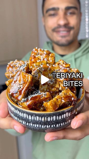 Jacob King on Instagram: "TERIYAKI BITES 🥡 a sweet + sticky one still 👀 

👉🏾INGREDIENTS👈🏾
-1/2 cup dark brown sugar
-1 cup water
-3 garlic cloves
-1/4 inch ginger
-2 tbsp soy sauce
-1 tbsp shao xing rice wine
-1 block firm tofu
-4 tbsp cornflour 

👉🏾METHOD👈🏾
-start by mixing the sugar + water in a pan then add bashed garlic + ginger + simmering on low/medium heat for around 10 minutes or until the sauce becomes sticky.
-remove the aromatics then gradually add the soy sauce + rice wine + continue to simmer for another few minutes to reduce again.
-break your tofu into equal sized chunks then coat with cornflour + fry until crispy.
-add the crispy tofu to the pan and coat with the sauce then serve with sesame seeds + enjoy!" Soy Sauce Rice, Dark Brown Sugar, Firm Tofu, Crispy Tofu, Rice Wine, The Sauce, Sesame Seeds, Soy Sauce, 1 Cup