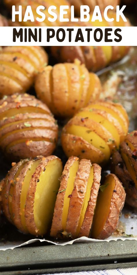 Mini Hasselback Potatoes Mini Hasselback Potatoes, Potatoes In Oven, Mini Potatoes, Mozzarella Recipes, Hasselback Potatoes, Easy Potato Recipes, Recipes Appetizers And Snacks, How To Cook Potatoes, Baked Potatoes