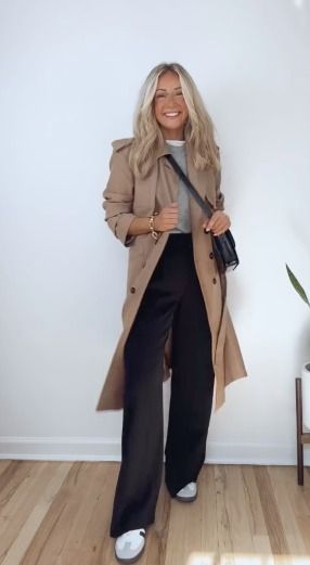 15 Must-Have Closet Staples for the Working Woman - Boss Babe Chronicles Getting Ready In The Morning, Best Loafers, Style Inspiration Classic, Workwear Essentials, Julia Berolzheimer, Black Slacks, Power Dressing, Classic Bags, Closet Staples