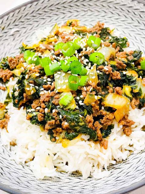 Ground Beef And Bokchoy Stirfry, October Recipes, October Food, Minced Beef Recipes, Ground Beef Rice, Sauce For Rice, Beef Bowls, Rice Bowls Recipes, Mince Recipes