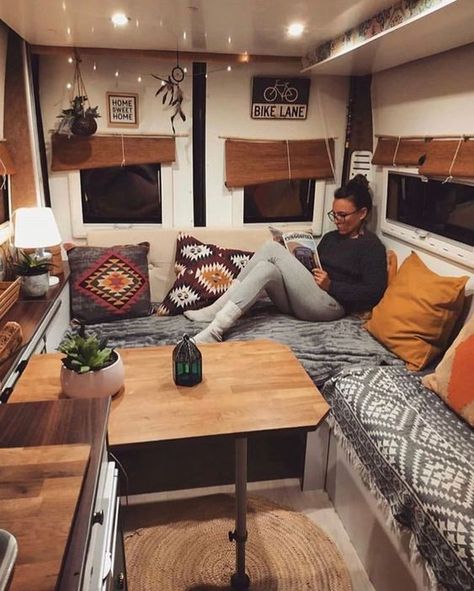 Van Life Interior, Vw Kampeerwagens, Kombi Motorhome, Kombi Home, Van Conversion Interior, Campervan Life, Van Life Diy, Campervan Interior, Van Home