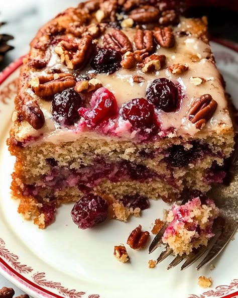 Cranberry Pecan Cake Cranberry Pecan Cake, Pecan Delight, Cranberry Cake Recipe, Irish Cream Frosting, Fresh Cranberry Recipes, Candied Cranberries, Cranberry Dessert, Tuxedo Cake, Cranberry Cake