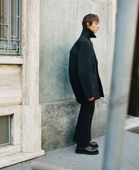 Bottega Veneta Campaign, Bottega Veneta Menswear, Street Fashion Shoot, Street Photography Portrait, Mens Fashion Editorial, Campaign Fashion, Mens Editorial, Men Street Fashion, Paris Mode