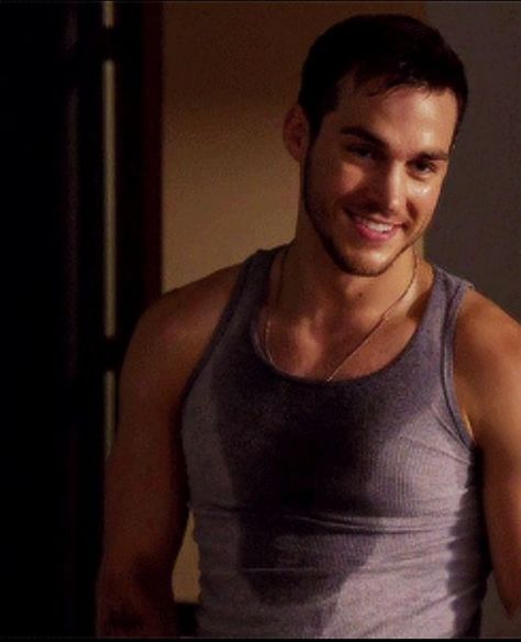 Kia Parker, Jack Riley, Chris Wood Vampire Diaries, Christopher Wood, Kai Parker, Single Sein, Chris Wood, Cute Actors, Chris Brown