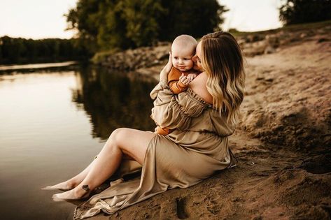 Mom And Son Photoshoot Water, Creek Photoshoot Mommy And Me, Mommy And Me Waterfall Photo Shoot, Mommy And Me Lake Pictures, Mommy And Me Water Photo Shoot, Mommy And Me River Photos, Mommy And Me Creek Session, Mommy And Me Lake Photo Shoot, Mommy And Me Beach Photo Shoot